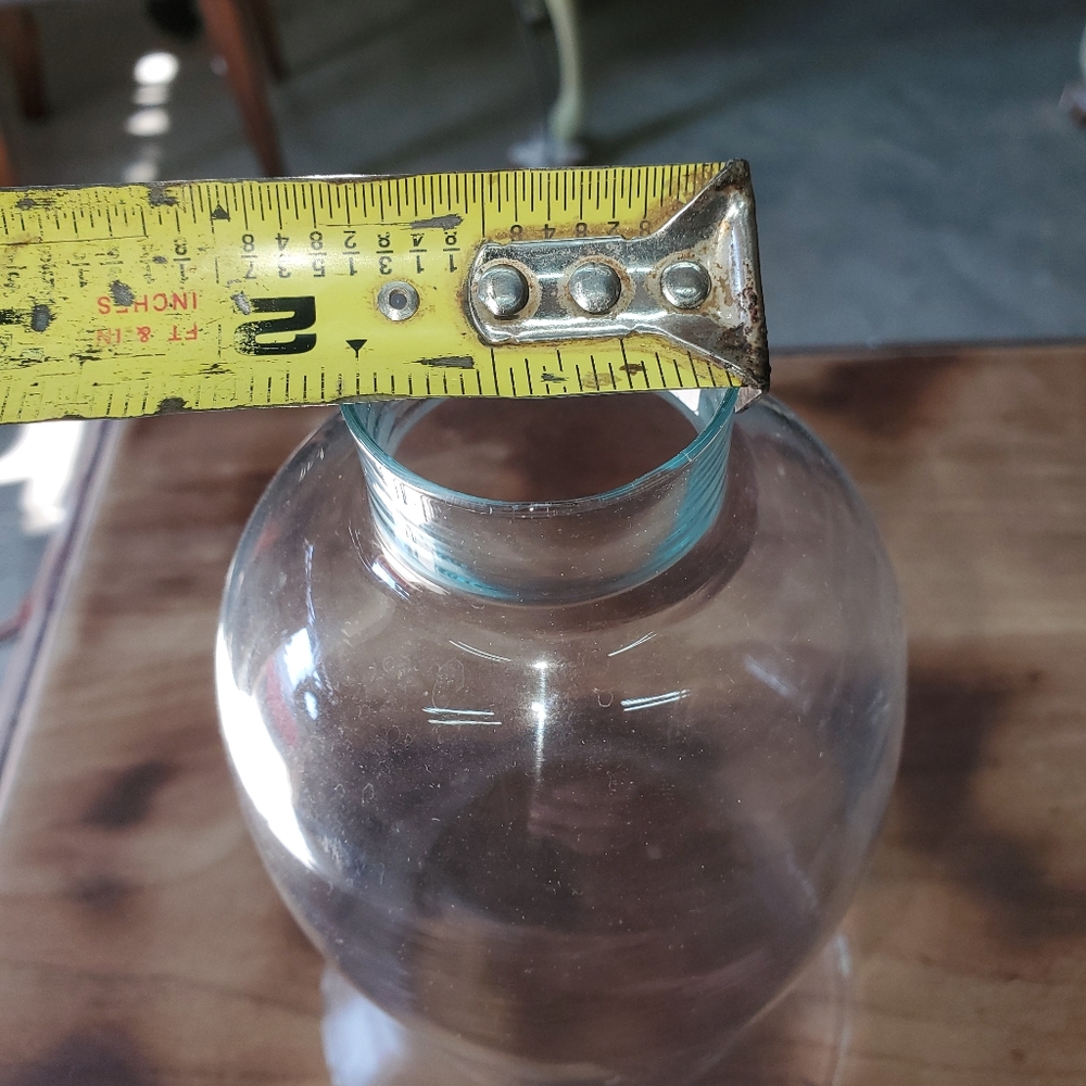 Hurricane Lamp - Picture 3 of 4